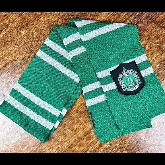 Warner Bros. Other - Harry Potter Slytherin House Scarf Cosplay Knit Costume Drako Dress up Wizards